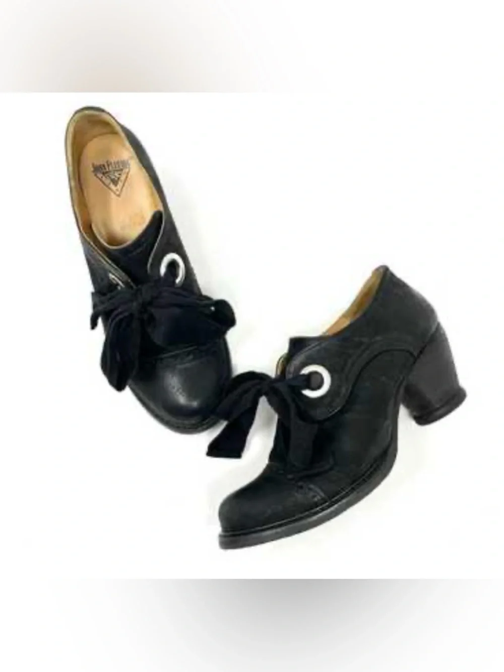 John Fluevog Black Leather Lace-Up Chunky Heel Ankle Booties with Ribbon Laces - Picture 1 of 11